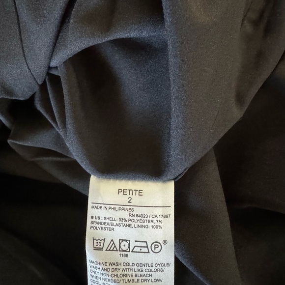 NWT Banana Republic LBD black sleeveless dress 2 Petite - Picture 13 of 13